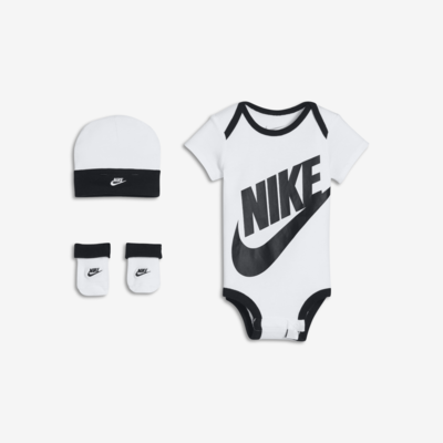 Nike Baby (0–6M) 3-Piece Set. Nike UK