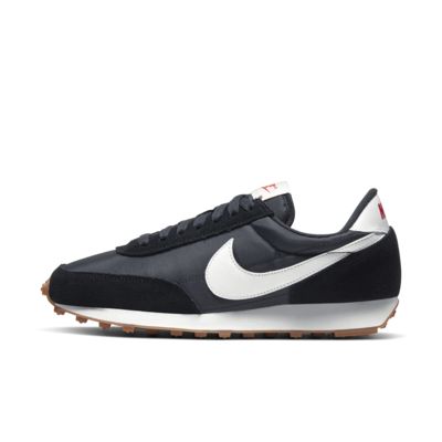 nike daybreak trainers in black and white