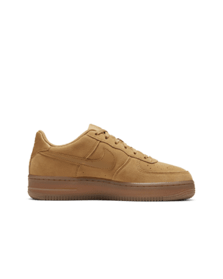 Nike Air Force 1 LV8 3 Older Kids' Shoe. Nike CA