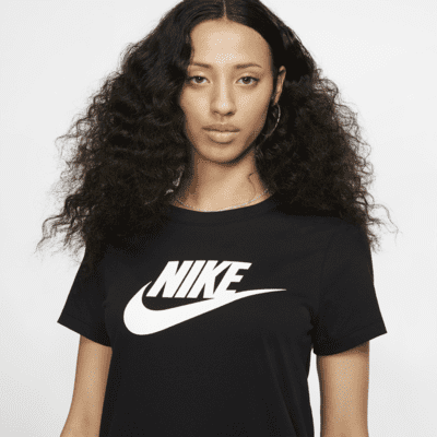 Nike Sportswear Essential T-Shirt