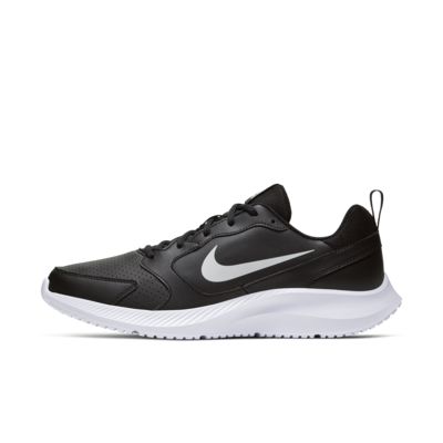 nike todos mens trainers review