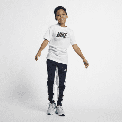 Nike Sportswear Older Kids' (Boys') T-Shirt. Nike CH