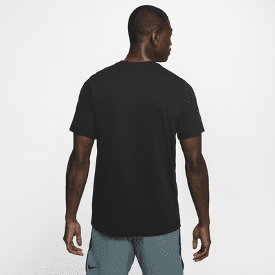 Nike Dri-FIT Men's Fitness T-Shirt. Nike UK