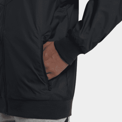 Nike Sportswear Windrunner lockere, hüftlange Jacke mit Kapuze für ältere Kinder (Jungen)