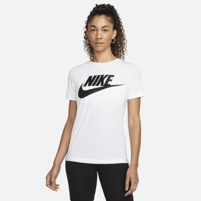 Nike Sportswear Essential