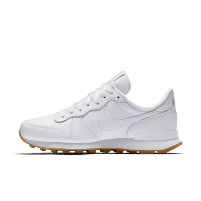 womens nike internationalist sneaker