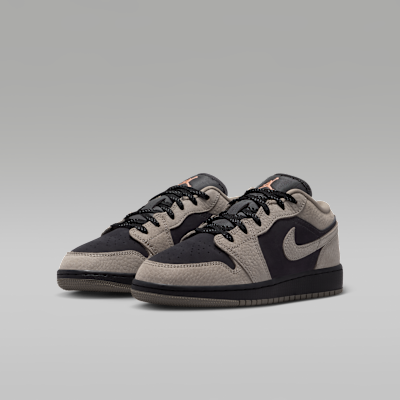 Air Jordan 1 Low SE Older Kids' Shoes