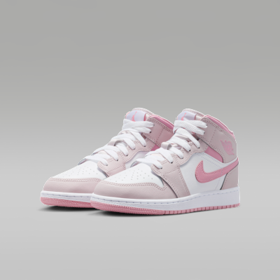 Air Jordan 1 Mid Big Kids' Shoes