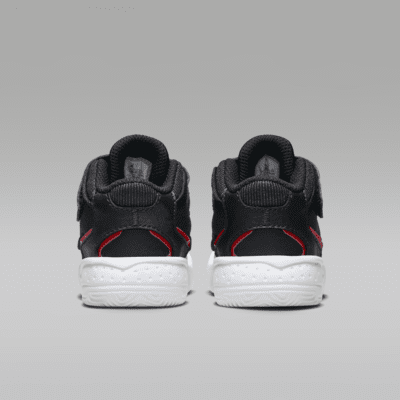 Jordan Max Aura 4 cipő babáknak