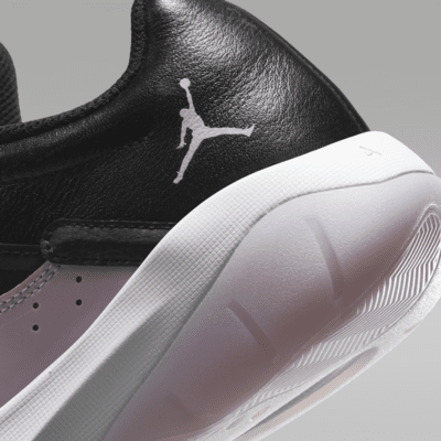 Air Jordan 11 CMFT Low Women's Shoes