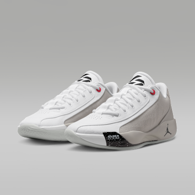 Luka .77 Basketball Shoes