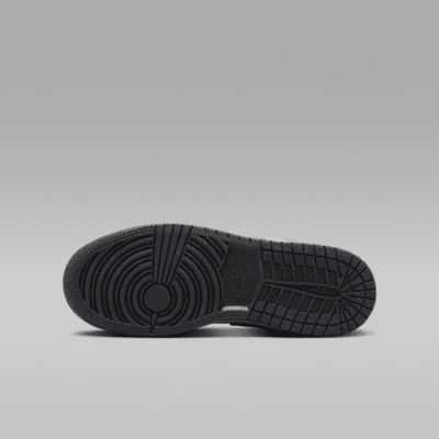 Air Jordan 1 Low SE Older Kids' Shoes. Nike ID