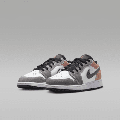 รองเท้าเด็กโต Air Jordan 1 Low SE