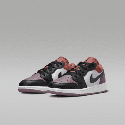 Air Jordan 1 Low SE Older Kids' Shoes