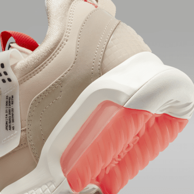 Jordan MA2 Shoe