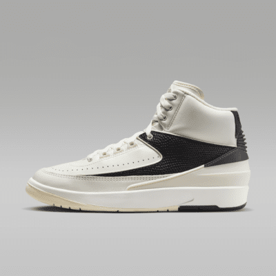 Women's air jordan retro 2 best sale casual shoes