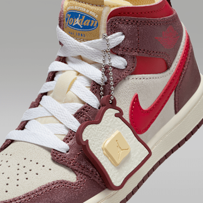 รองเท้าเด็กเล็ก Jordan 1 Mid SE