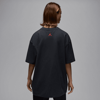 Jordan Women's Oversized Short-Sleeve Graphic T-Shirt