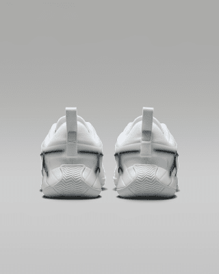 Jordan Heir 系列 PF "Triple White"