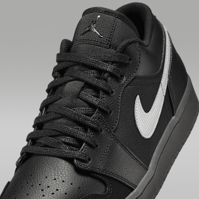 รองเท้าผู้ชาย Air Jordan 1 Low SE