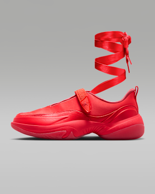 Женские кроссовки Jordan Pointe