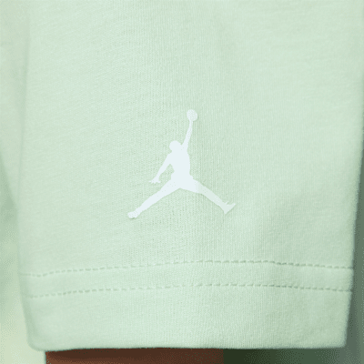 Playera con gráfico Sports para niños talla pequeña Jordan Dri-FIT