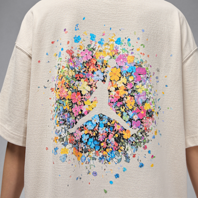 Jordan Flight Women's Oversized Graphic T-Shirt