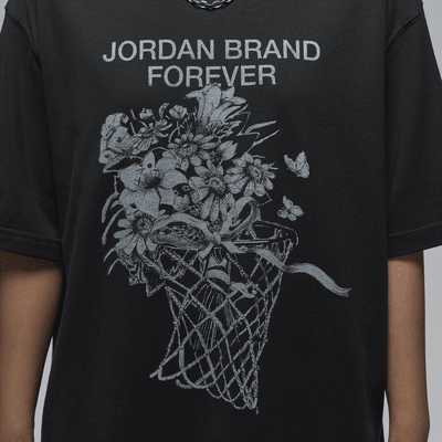 Jordan Women's Oversized Graphic T-Shirt