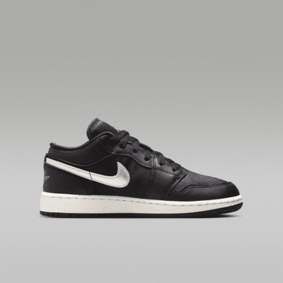รองเท้าเด็กโต Air Jordan 1 Low SE
