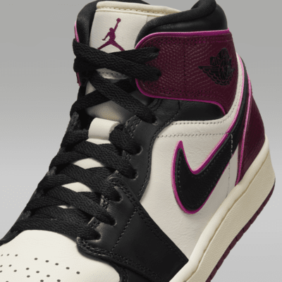 Chaussure Air Jordan 1 Mid SE pour femme