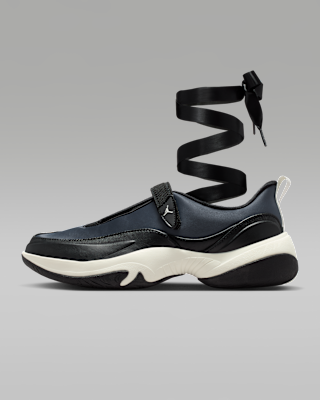 Женские кроссовки Jordan Pointe