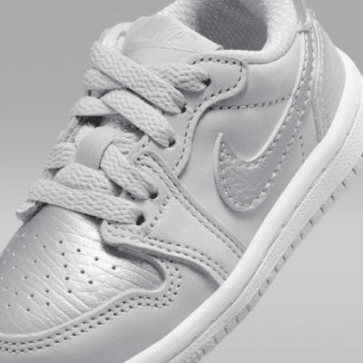 รองเท้าทารก/เด็กวัยหัดเดิน Jordan 1 Retro Low "Silver"