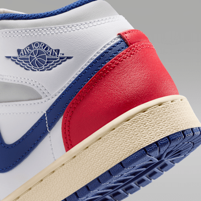 Air Jordan 1 Mid Big Kids' Shoes