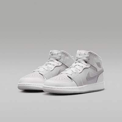Tenis para niños grandes Air Jordan 1 Mid SE