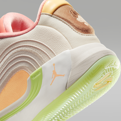 Luka 4 "Light Orewood and Tangerine" Zapatillas de baloncesto