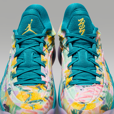 Zion 4 PF Basketball Shoes