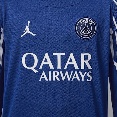 Paris Saint-Germain 2024/25 Stadium Fourth Older Kids' Jordan Dri-FIT Football Replica Long-Sleeve Shirt