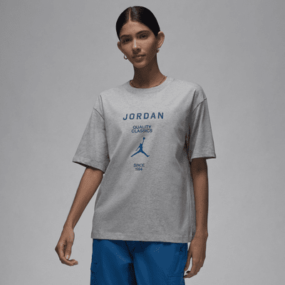 Jordan Women's Girlfriend T-Shirt. Nike IE