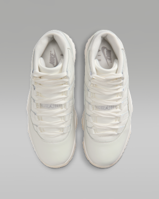 Air Jordan 11 Retro "Pearl"