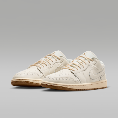 Jordan Air Jordan 1 Low SE Kadın Ayakkabısı görsel 5