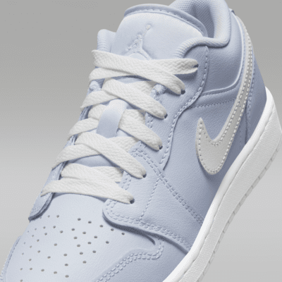 Air Jordan 1 Low Older Kids' Shoes