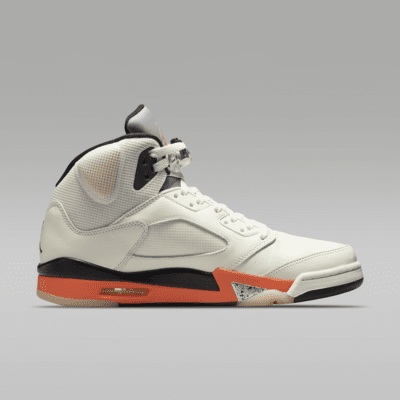 รองเท้า Air Jordan 5 Retro