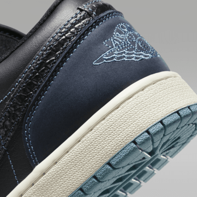 Air Jordan 1 Low SE Women's Shoes