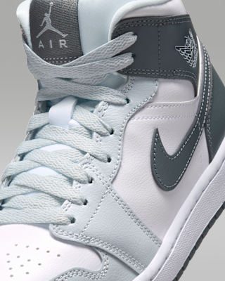 Air Jordan 1 中筒鞋