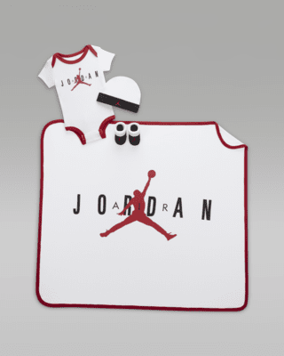 Детские ботинки Air Jordan Baby Bodysuit, Beanie, Booties and Blanket Set
