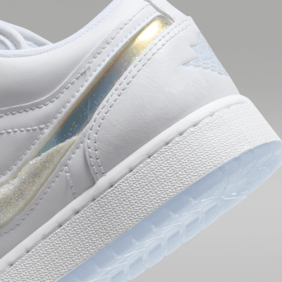 Air Jordan 1 Low SE Older Kids' Shoes
