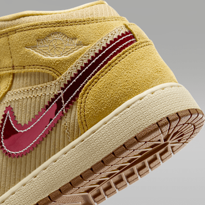 Air Jordan 1 Mid SE Big Kids' Shoes