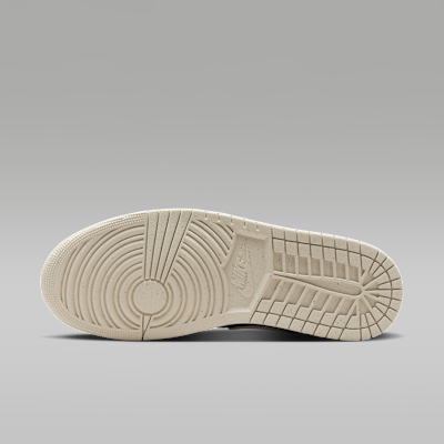Air Jordan 1 LOW SE メンズシューズ