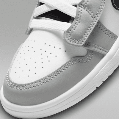 Jordan 1 Mid Younger Kids' Shoes