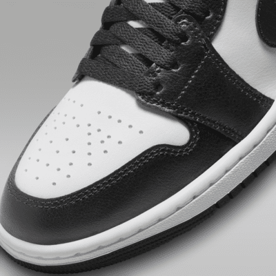 Air Jordan 1 Mid Women's Shoes